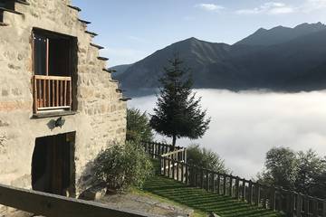 Gîte pour 8 personnes, avec jardin à Viscos