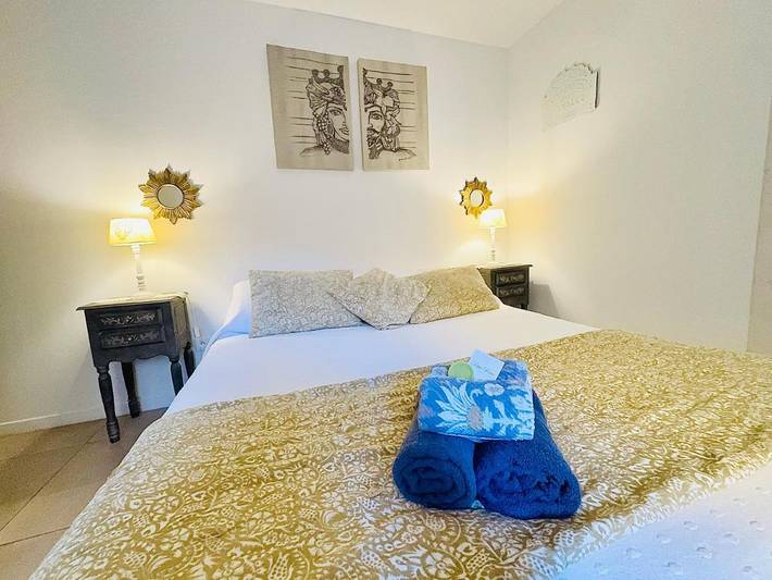 Gîte pour 3 personnes, avec vue, animaux acceptés dans Office De Tourisme Du Pays Des Sorgues Et Des Monts De Vaucluse - 4