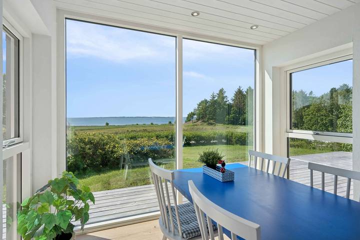 Ferienhaus für 6 Personen, mit Garten und Terrasse sowie Seeblick und Ausblick in Himmerland - 2
