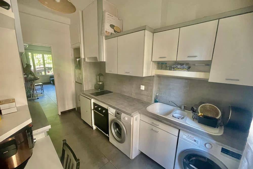 Appartement entier, Spacieux T3 Proche  Prado Shopping Et Stade Velodrome in Marseille, Région de Marseille