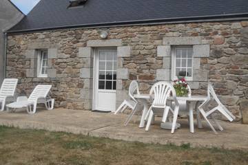 Location de vacances pour 4 personnes, avec jardin à Cléden-Cap-Sizun