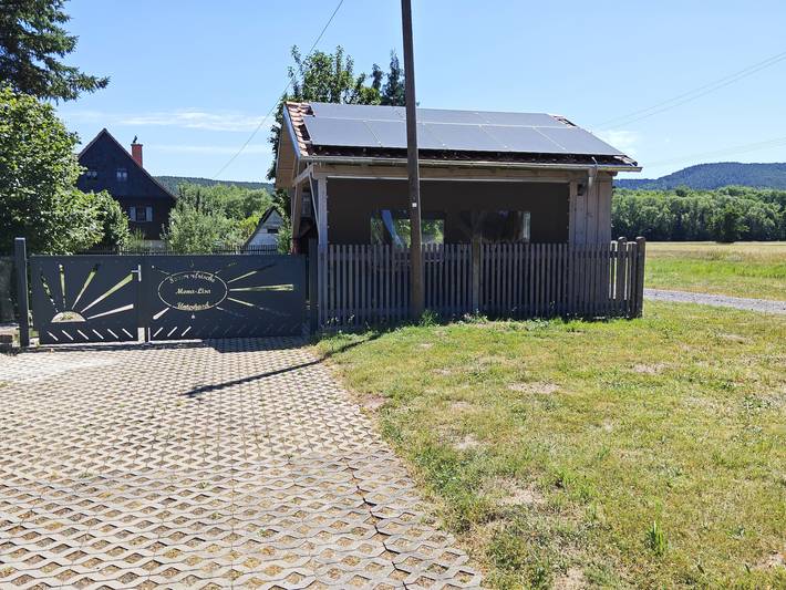 Bungalow für 3 Personen, mit Balkon/Terrasse und Terrasse sowie Garten in Thüringen