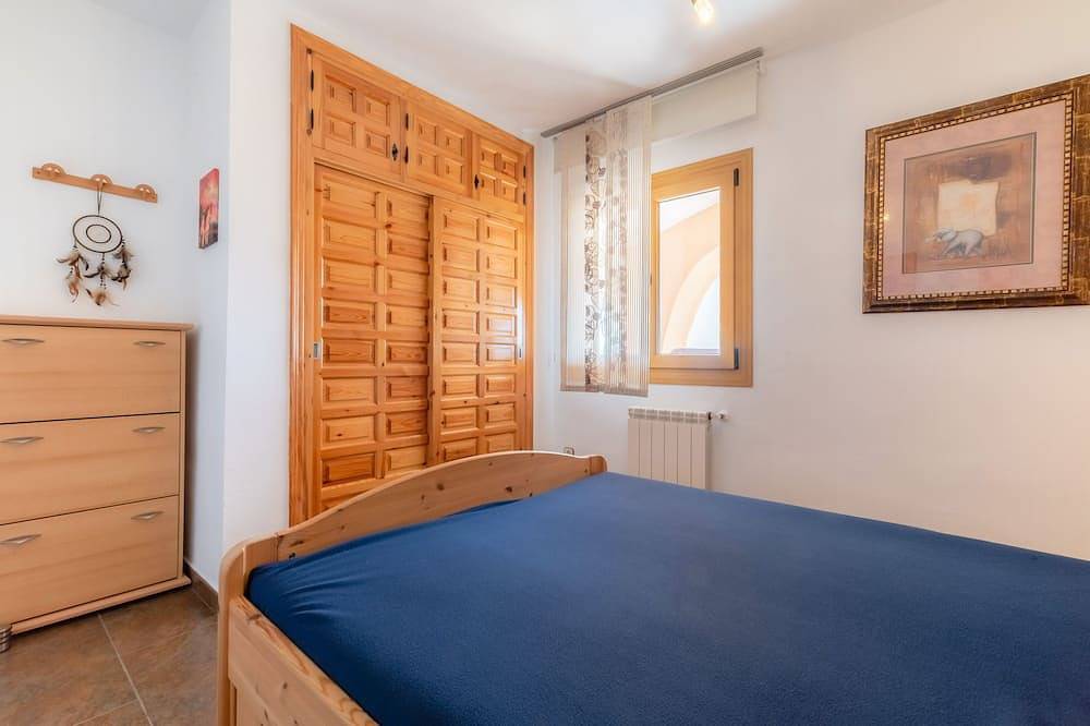 Modern-Mediterranean villa, large pool, sea view, lots of beach, sleeps 10 in Alcalà de Xivert, Costa del Azahar