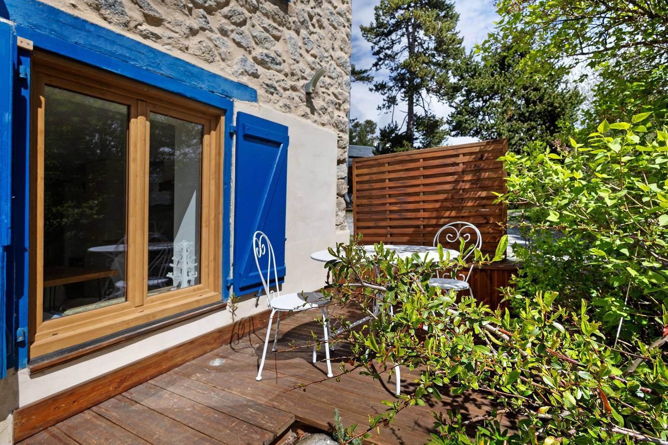 Studio entier, Studio « Sorbier Des Oiseaux » avec vue sur la montagne, terrasse privée et Wi-Fi in Font-Romeu-Odeillo-Via, Parc naturel régional des Pyrénées catalanes