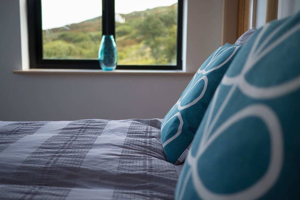 Ocean View Cottage | Facing Clew Bay near Louisburgh with fabulous sea view in Louisburgh, County Mayo