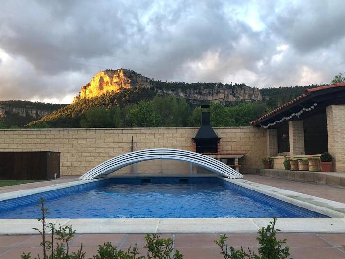Casa de vacaciones para 10 personas, con jacuzzi además de jardín y piscina en Serranía de Cuenca - 2