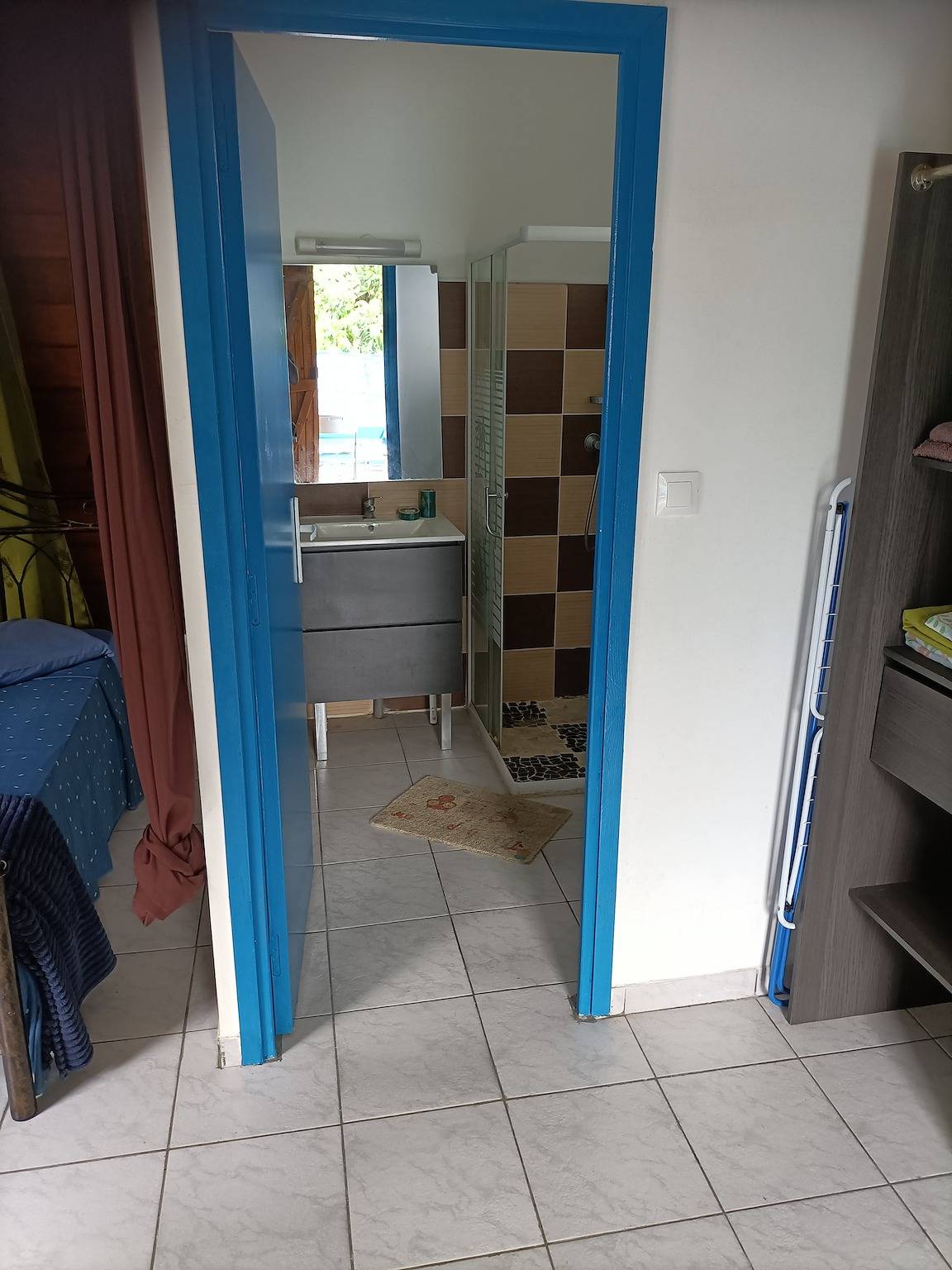 Bungalow encantador en Château Gaillard con piscina compartida in Le Moule, Guadalupe