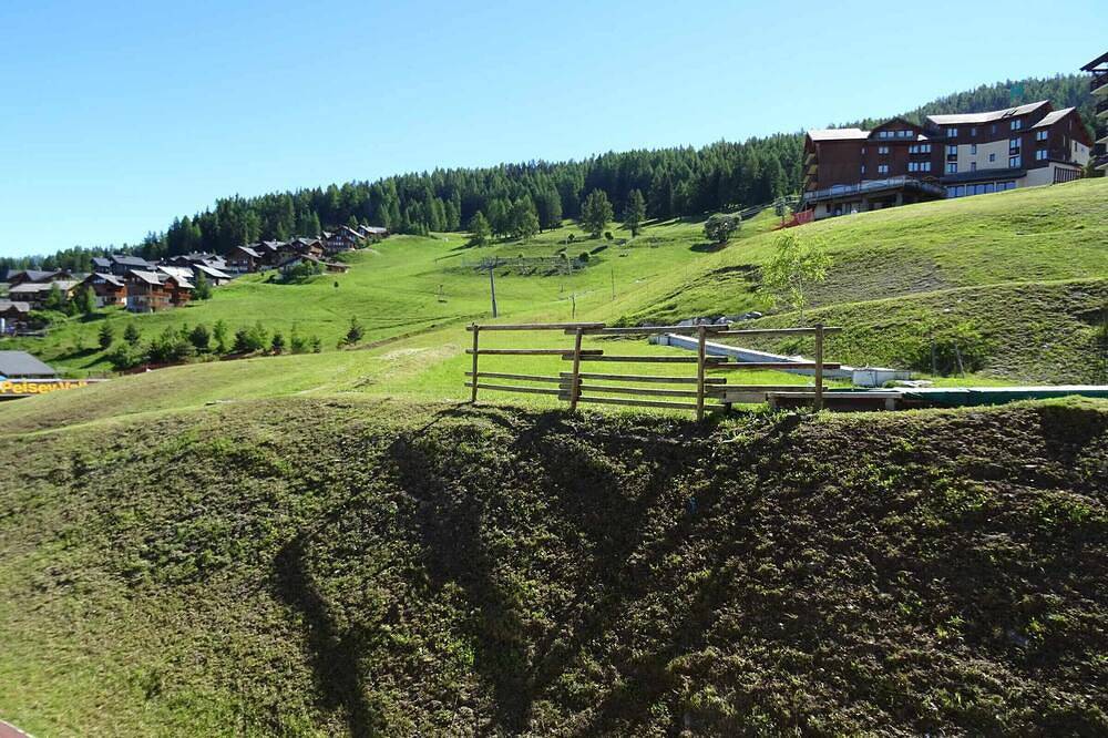 Apartamento entero, Apartamento de 2 piezas cerca de pistas con balcón y Tv en Vallandry in Landry, Parque Nacional de Vanoise