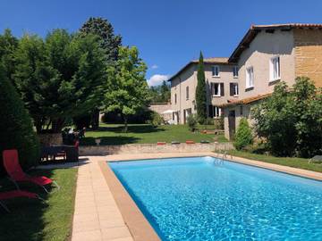 Gîte pour 6 personnes, avec jardin ainsi que vue et piscine à Chonas-l'Amballan