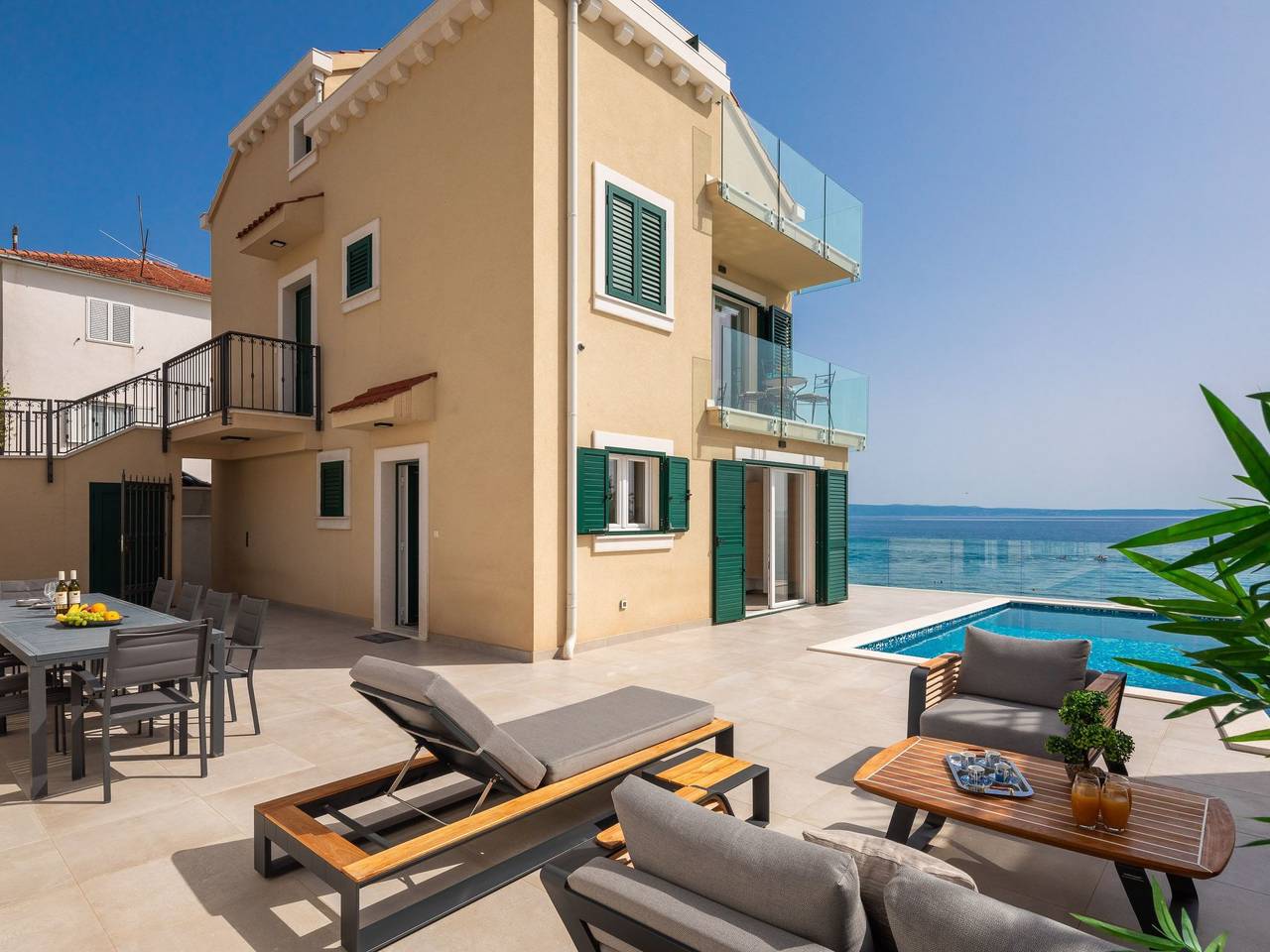 Epetium Beach Villa in Stobrec, Split-Dalmatien