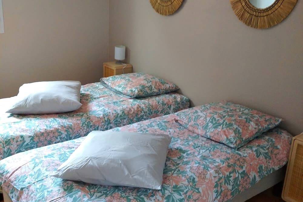 Entire apartment, Appartement Rénové Avec Balcon Terrasse, Parking Privé et Piscine Partagée in Trélissac, Périgord Blanc