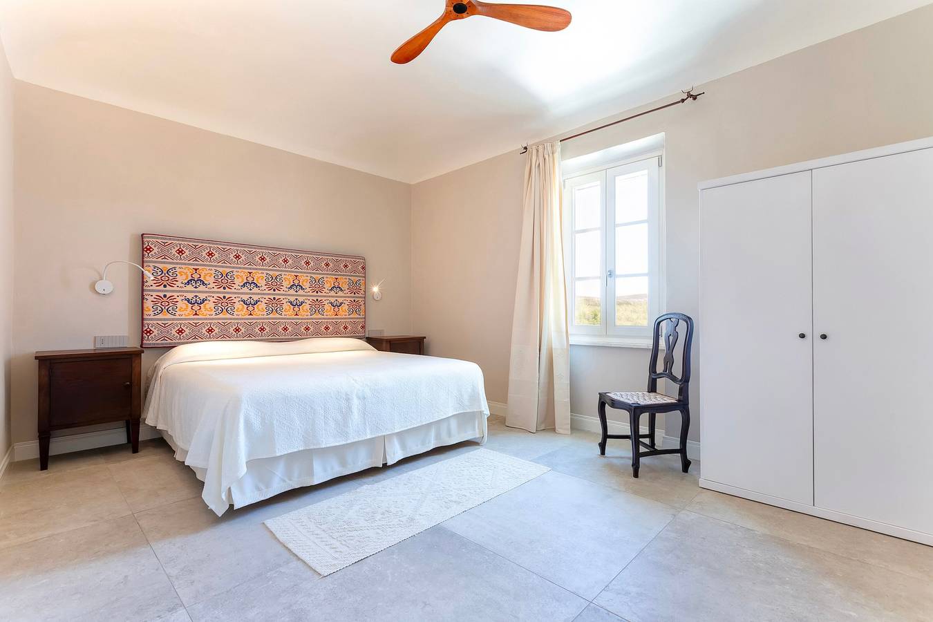 Zimmer 'Aline' mit Gemeinschaftspool, Wlan und Klimaanlage in Alghero, Sassari Provinz