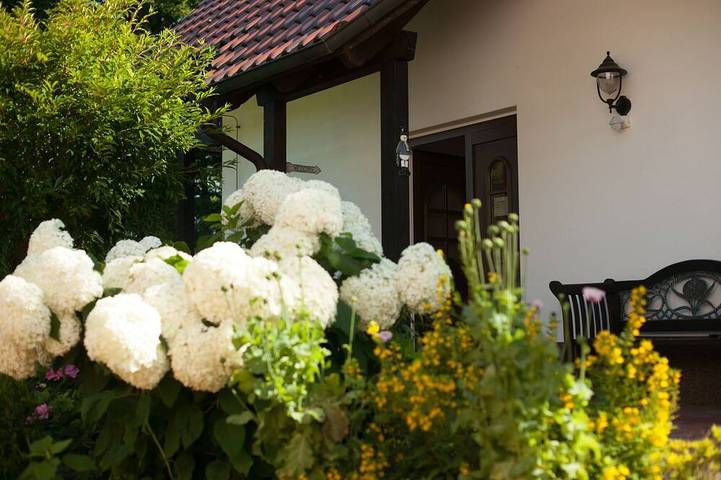Ganze Wohnung, Ferienwohnung Bellevue im Chalet am See Sader in Stadt Buckow (Märkische Schweiz), Märkische Schweiz-Oderland