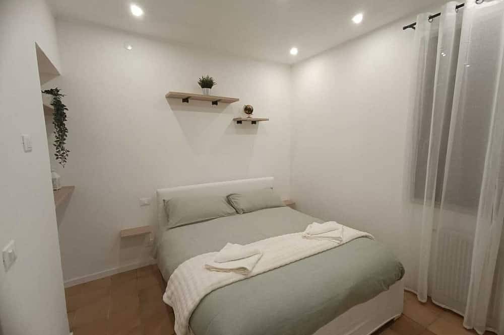 Entire apartment, Byron's Holiday House (Ground Floor) in Gorizia, Carso