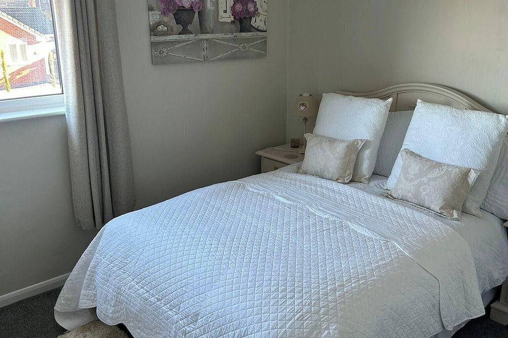 Peak District - 2 Beds - Sleeps 4 - Pet Friendly in Chesterfield, Derbyshire