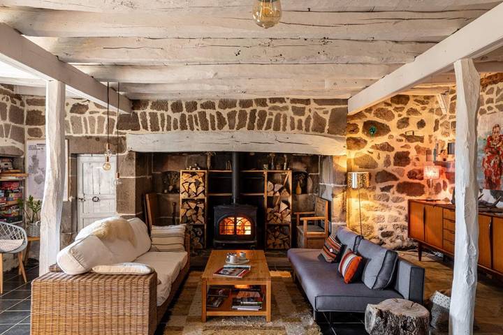 Chambre d’hôte pour 2 personnes, avec terrasse ainsi que jardin et vue à Thiézac - 4