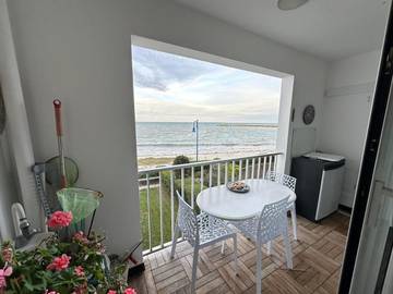 Gîte pour 4 personnes, avec balcon et vue dans Plage du Port d'Orange