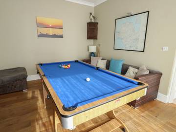Holiday Home for 8 People in Rhosneigr, Isle of Anglesey, Photo 4