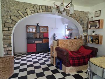 Gîte pour 2 personnes, avec jardin à Quézac
