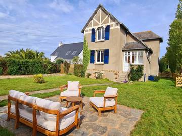 Gîte pour 6 personnes, avec jardin et terrasse à Carantec