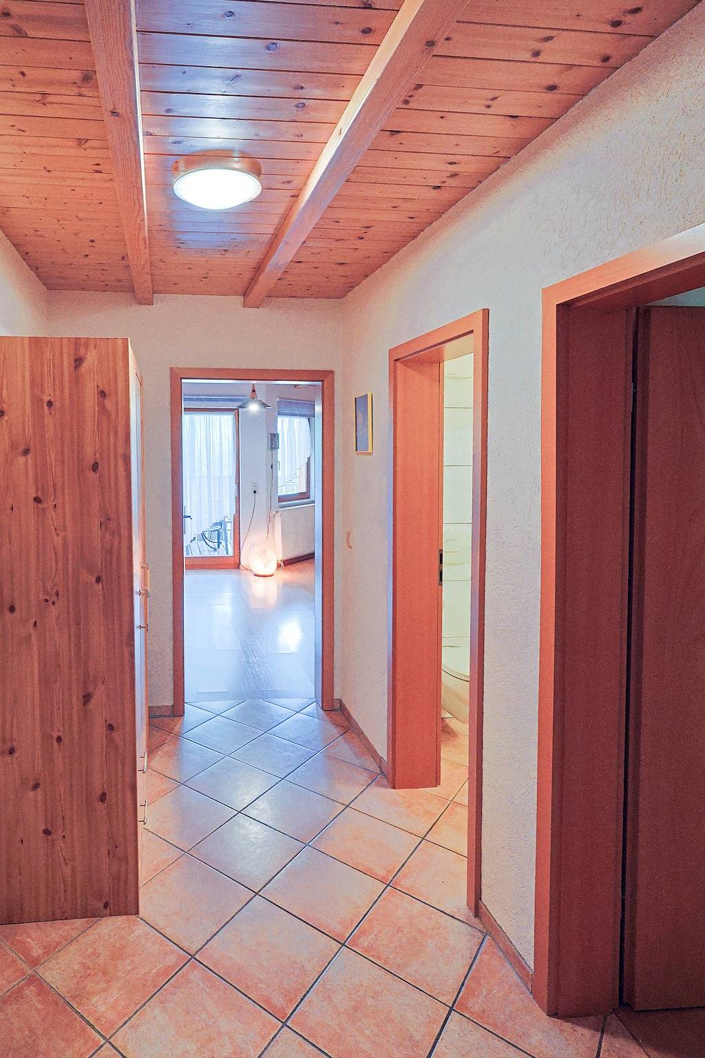 Ganze Wohnung, Ferienwohnung '2' mit gemeinsamer Terrasse, Balkon und Wi-Fi in Hornberg, Mittlerer Schwarzwald