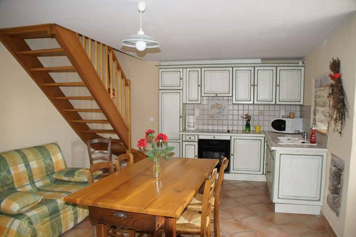 Location de vacances pour 3 personnes dans Lapanouse