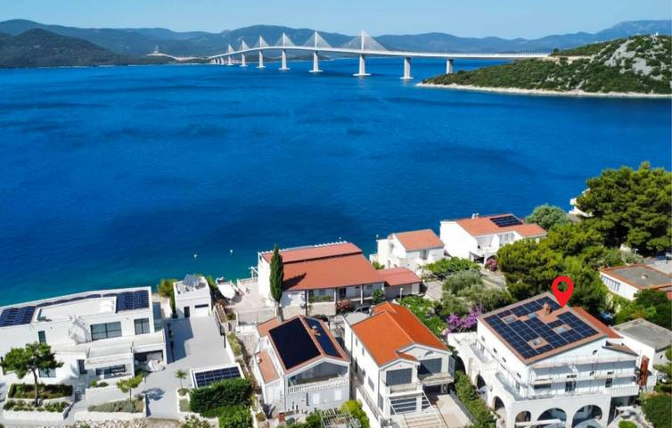 Ganze Ferienwohnung, Apartment am Meer mit Terrasse, WLAN und Parkplatz – 2 km vom Strand entfernt in Klek, Dubrovnik-Neretva