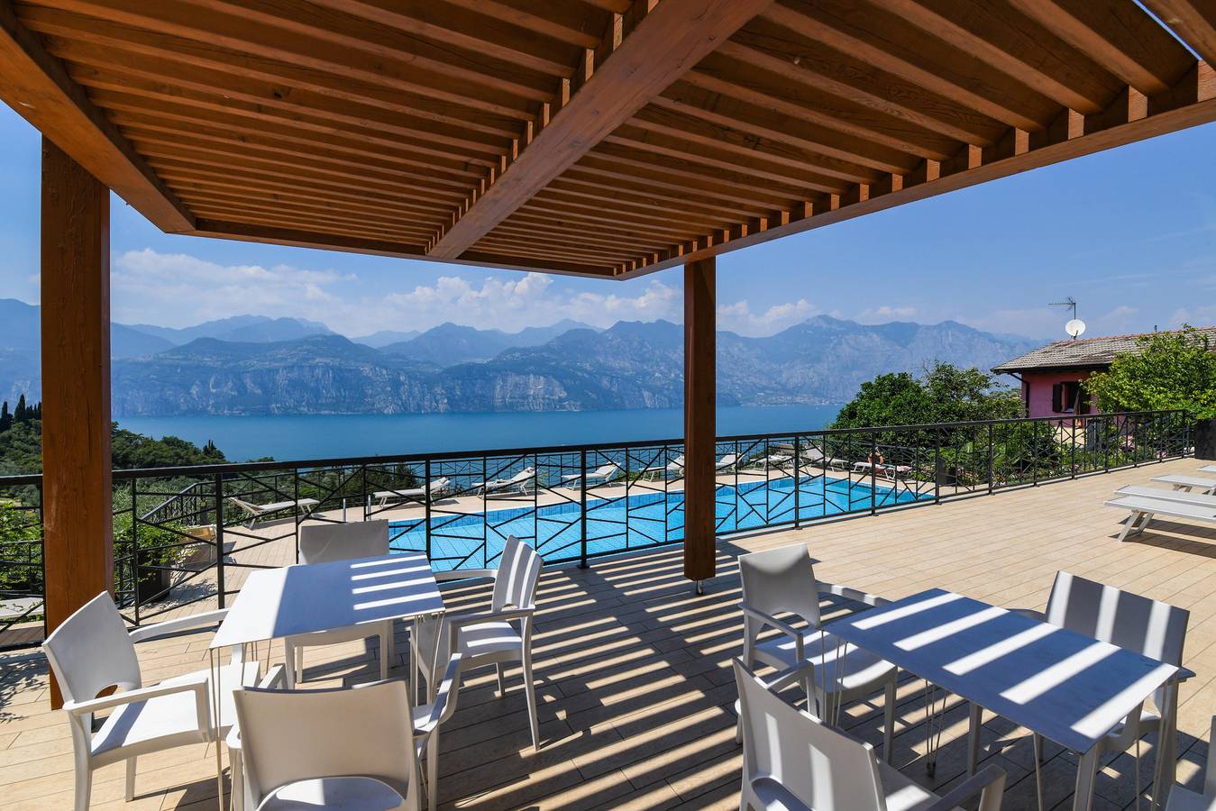Ganze Wohnung, Garden Residence Malcesine Lake View Apartment 15 in Malcesine, Gardasee-Berge