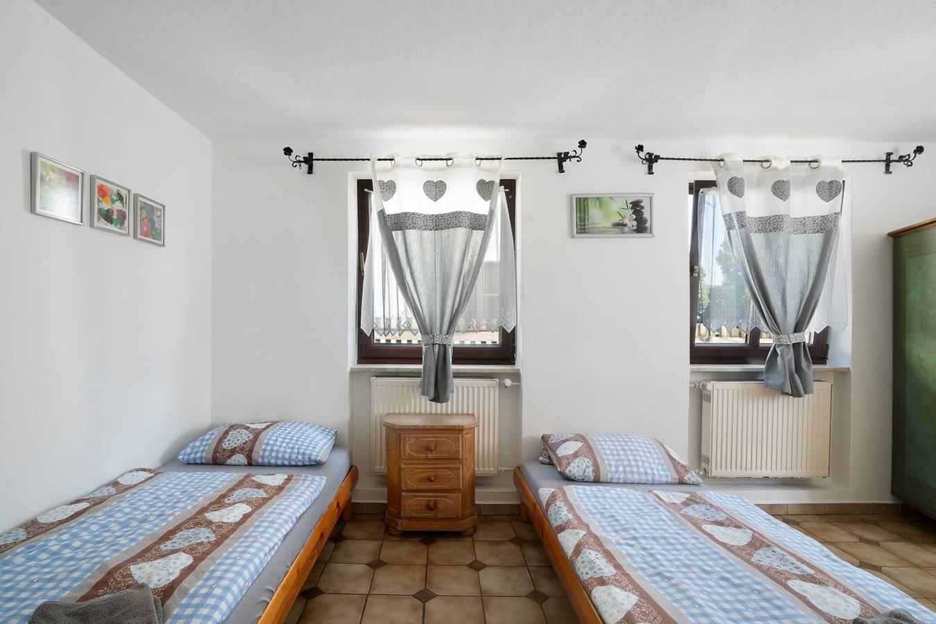 Knödelhof ‘Room 9’ 3-bed room with shared terrace and Wlan in Putzbrunn, Upper Bavaria