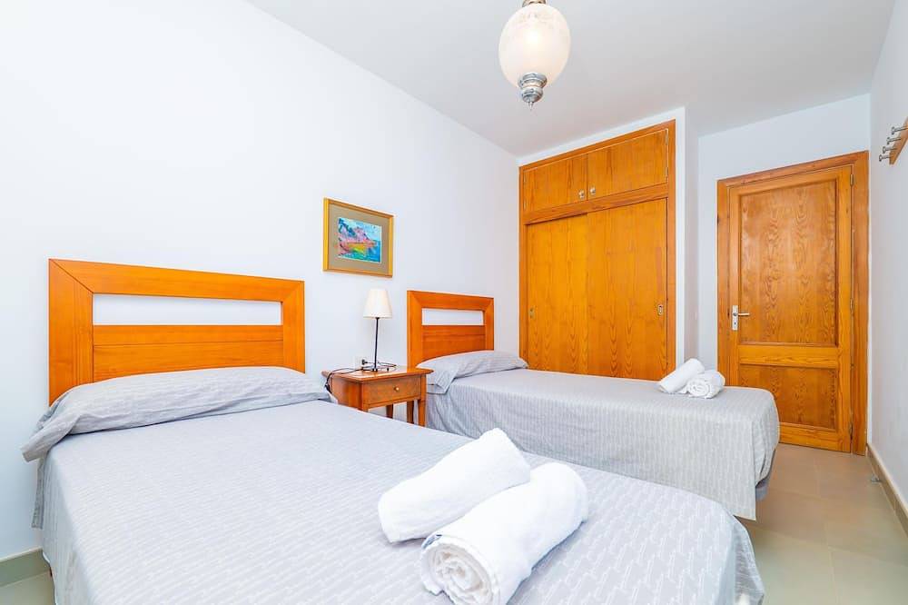 Casa Tola - Beautiful house with a terrace in Colònia de Sant Pere and free Wi-Fi in Playa de Colonia de Sant Pere (Artà), Artà