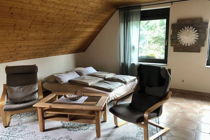 Ganze Wohnung, Familienfreundliche Fewo mit großem Garten. Hunde willkommen. in Doberlug-Kirchhain, Naturpark niederlausitzer heidelandschaft (Brandenburg)