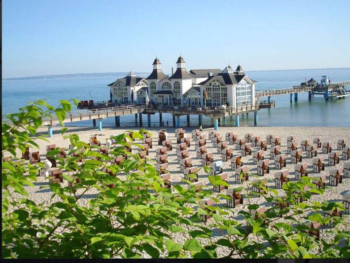 Ferienhaus für 4 Personen, mit Sauna und Balkon sowie Whirlpool und Garten in Sellin - 2