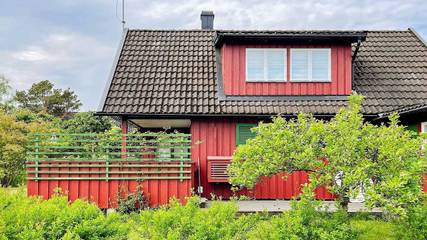 Ferienhaus für 8 Personen, mit Garten in Väddö