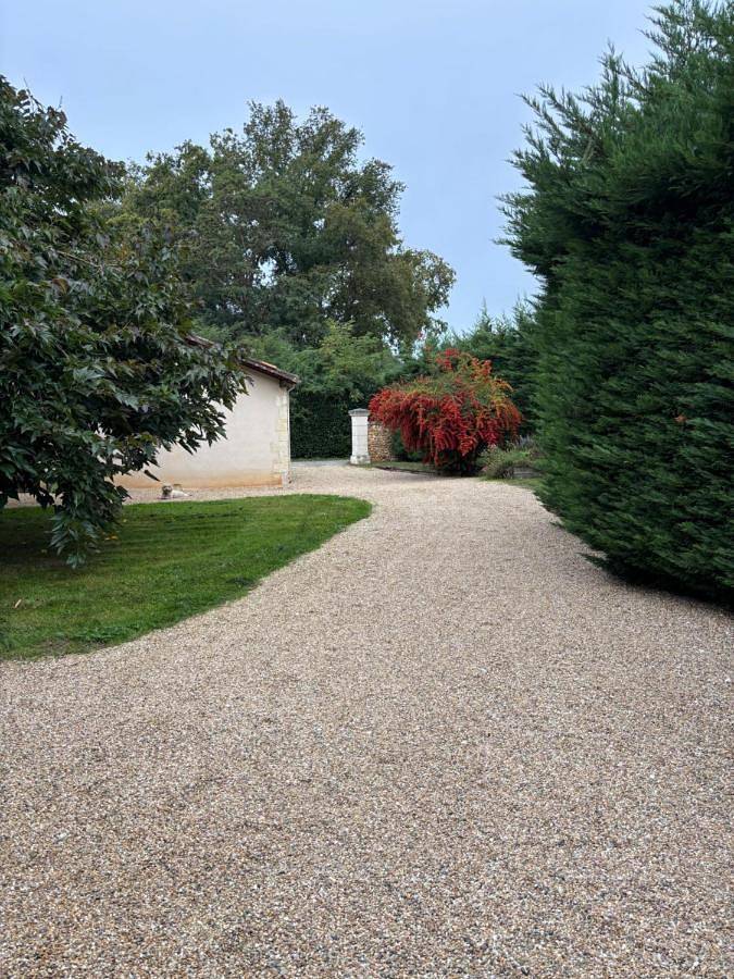 Location de vacances pour 4 personnes, avec piscine et jardin à Salon (Dordogne) - 3