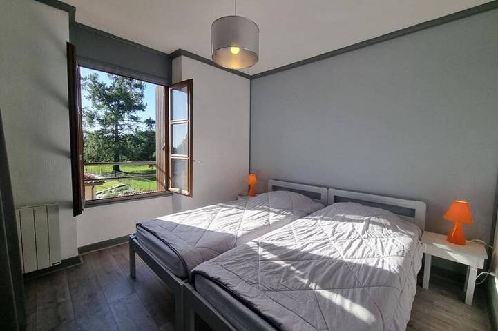 Gîte pour 6 personnes à Saint-André-d'Apchon - 2