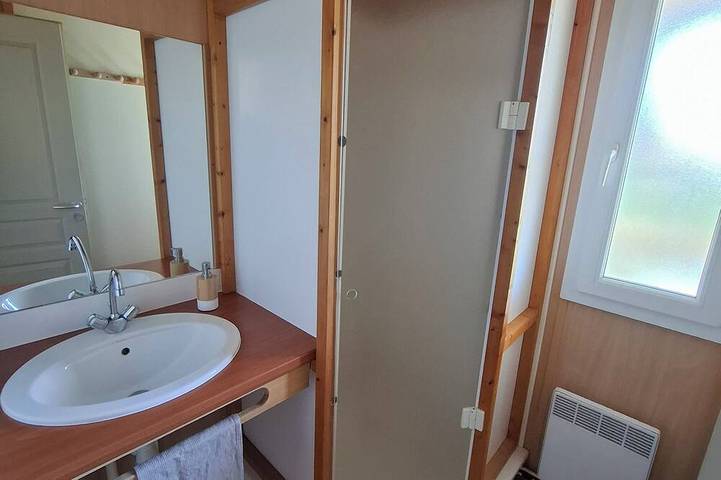 Gîte pour 4 personnes, avec jardin et terrasse dans Lac de Lavalette - 4