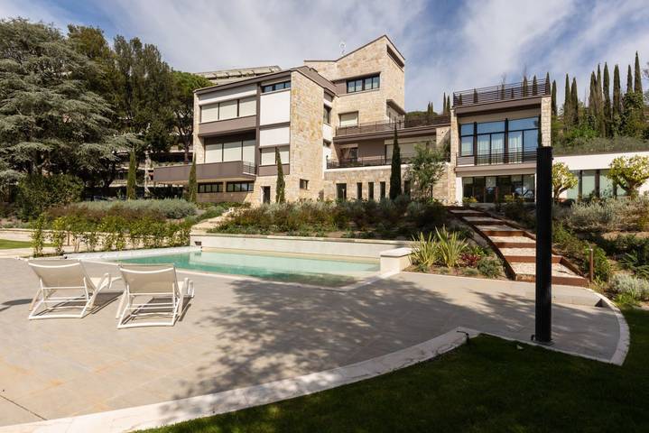 Apartamento de vacaciones para 4 personas, con piscina y jardín - 1