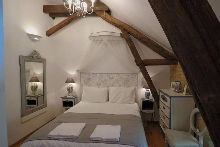 Location de vacances pour 6 personnes, avec Terrasse ainsi que Jardin et Piscine à Frayssinet-le-Gélat - 2