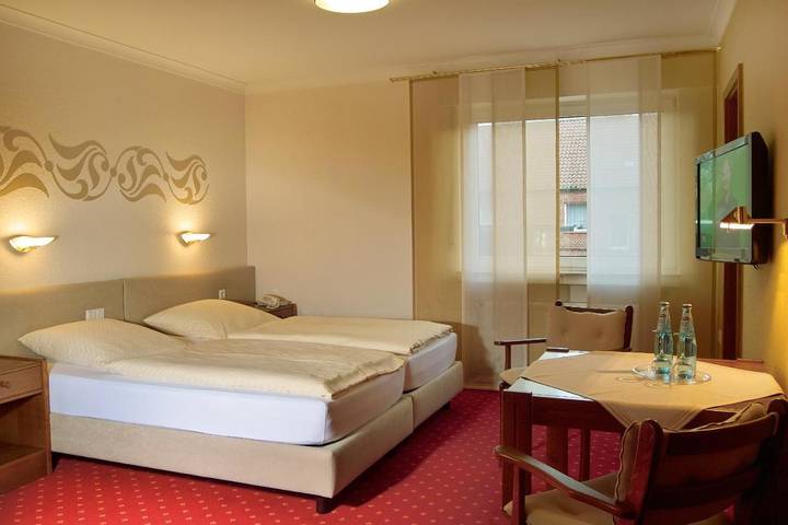 Hotel für 3 Personen, mit Terrasse