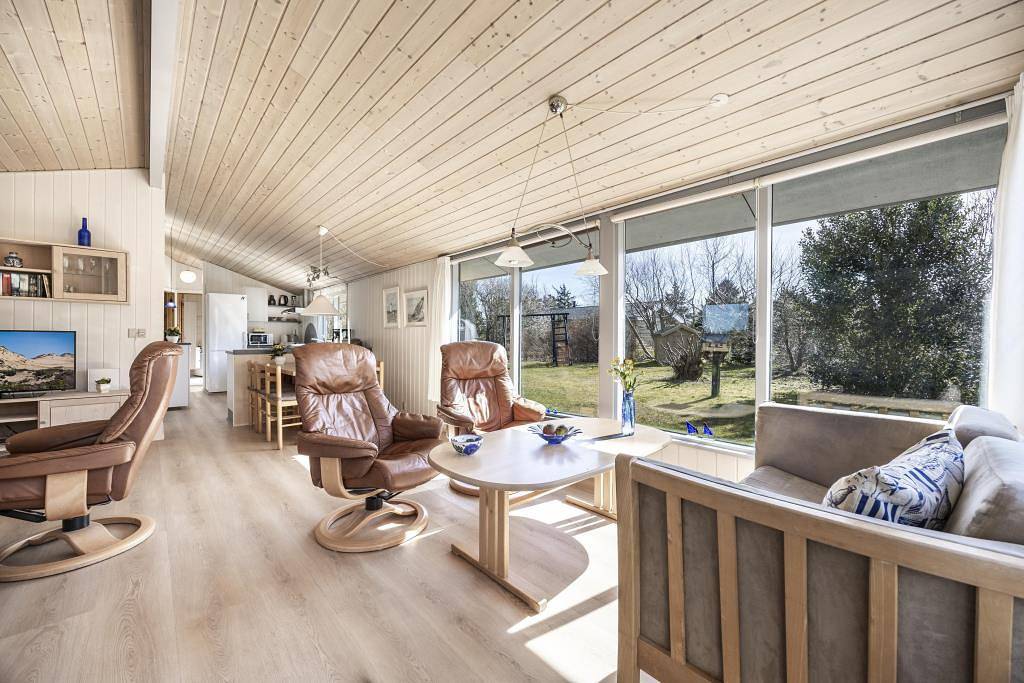 Well-Maintained Holiday Home in Tornby with Spa and Sauna Cabin in Hirtshals, Tannisbucht