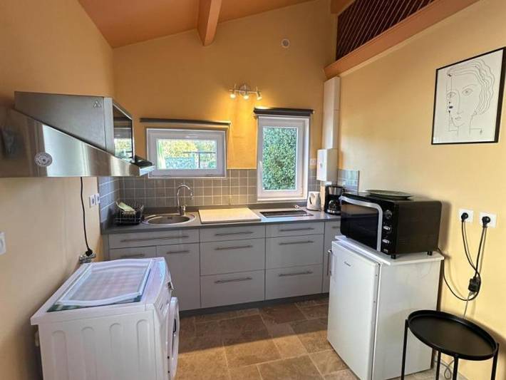 Studio pour 2 personnes, avec jardin ainsi que piscine et terrasse dans Allier - 4