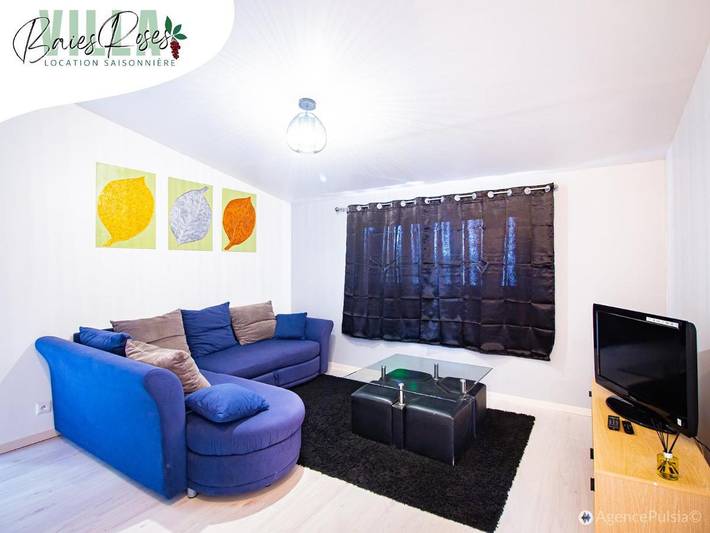 Location de vacances pour 13 personnes, avec terrasse et piscine dans Le Quatorzieme - 2