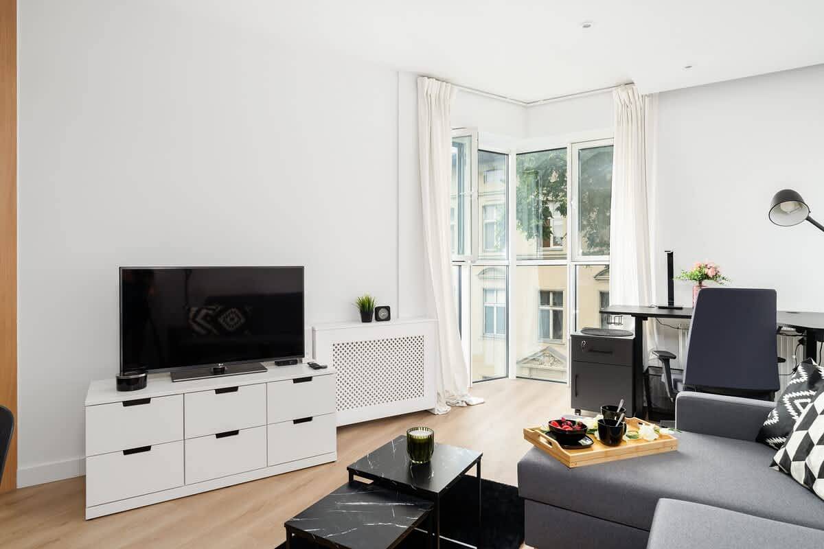 Ganze Ferienwohnung, Bright Studio in the Center | Parking | 650 m to Market Square in Posen, Großpolen