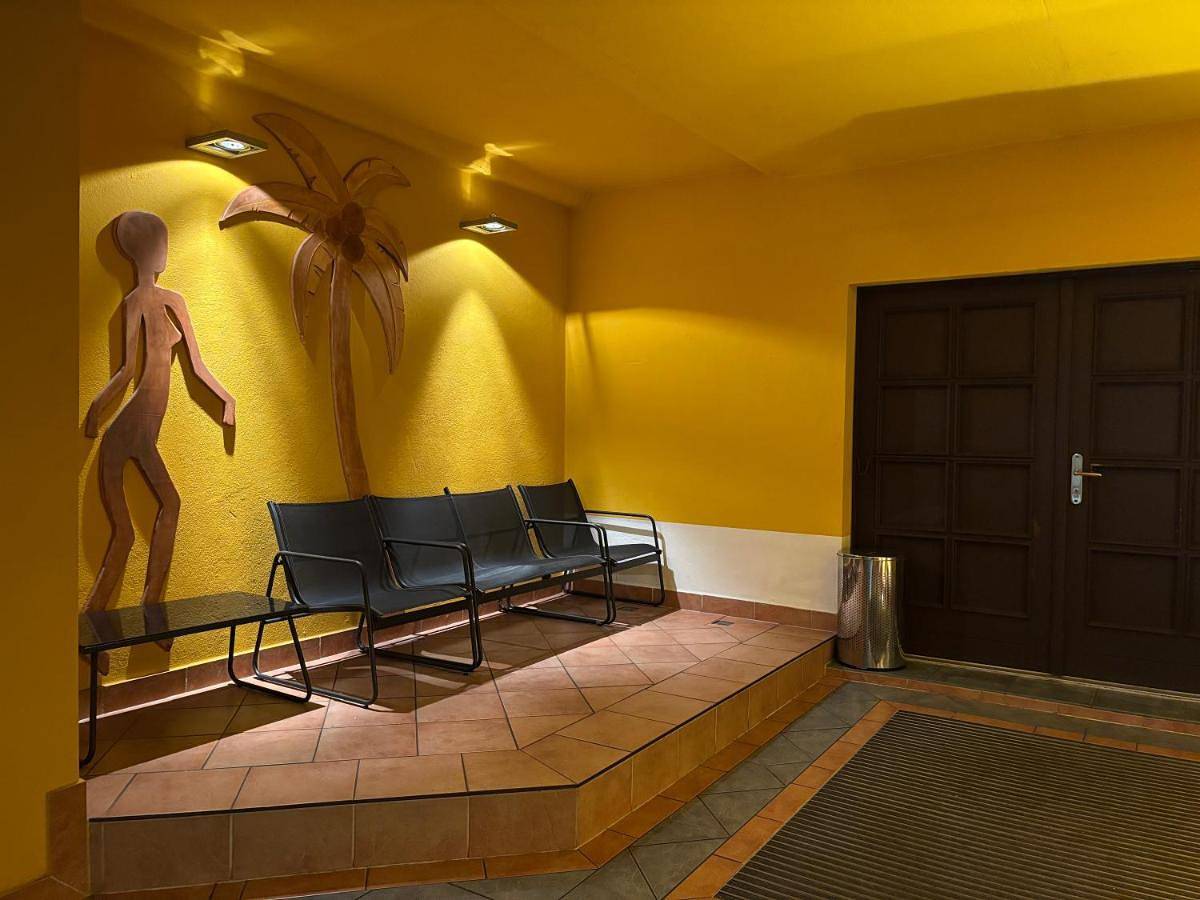 Ganze Wohnung, Five-Bedroom Apartment in Zerbst, Zerbst/Anhalt