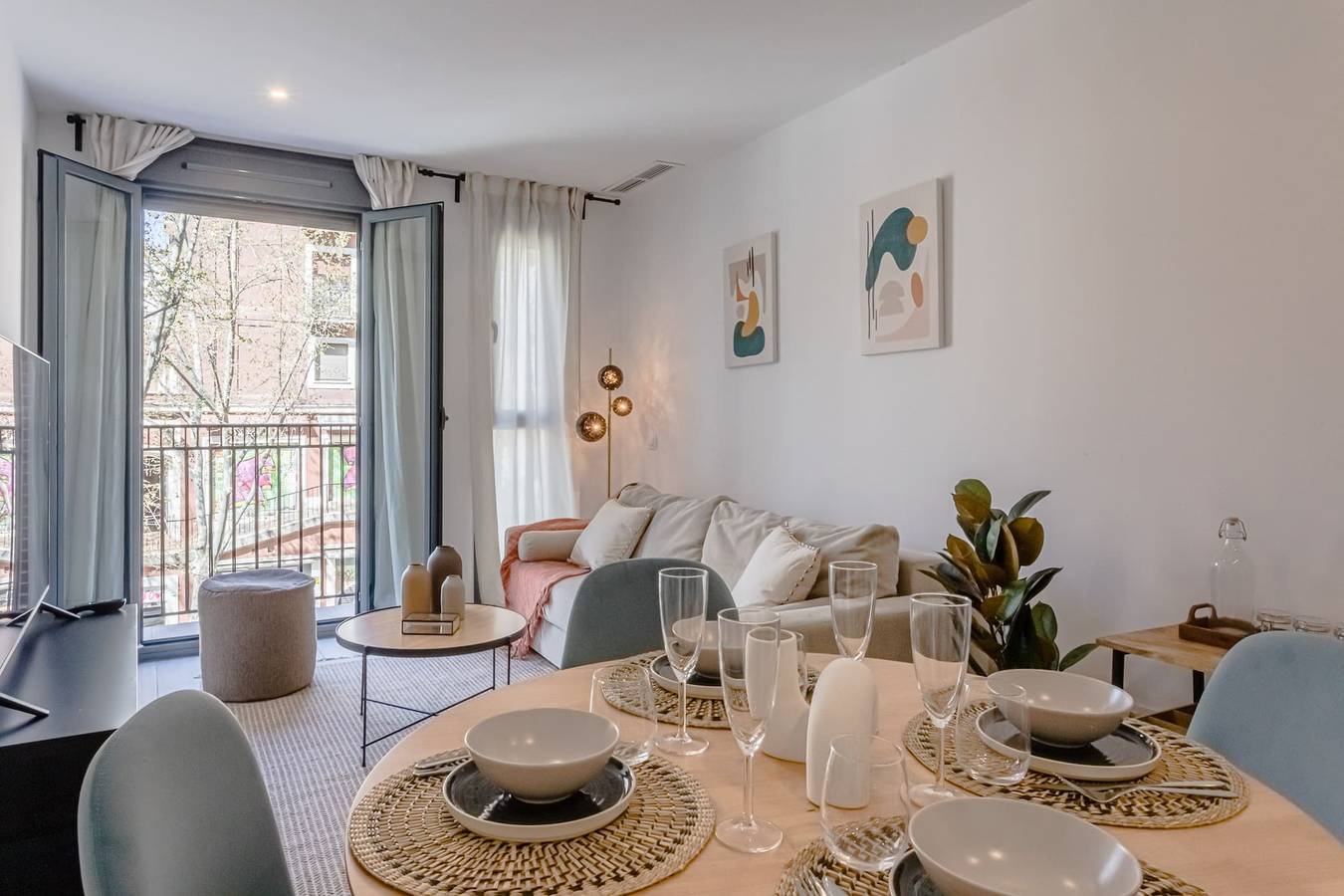 Apartamento entero, Housing Ribera de Curtidores Iii by Sharing Co in Centro (Madrid), Madrid