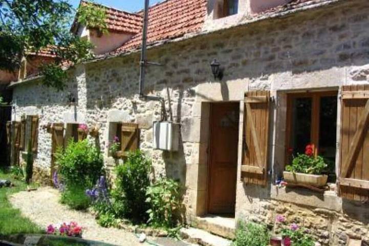Location de vacances pour 11 personnes, avec Terrasse et Jardin à Savignac