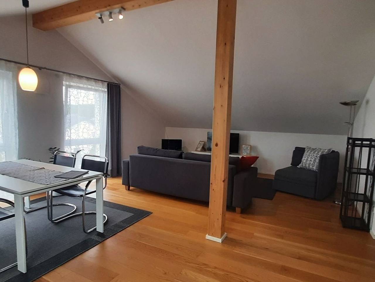 Ganze Ferienwohnung, Apartment Strawberry - 2-Raum-Ferienwohnung  Apartment Strawberry , Du/Wc, 65 qm, Dg in Bermatingen, Bodenseekreis