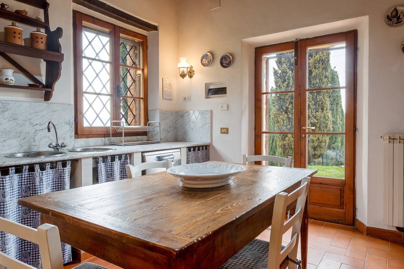 Villa Banditello appartata vista panoramica sulla valle di Montepulciano in Torrita di Siena, Siena e dintorni