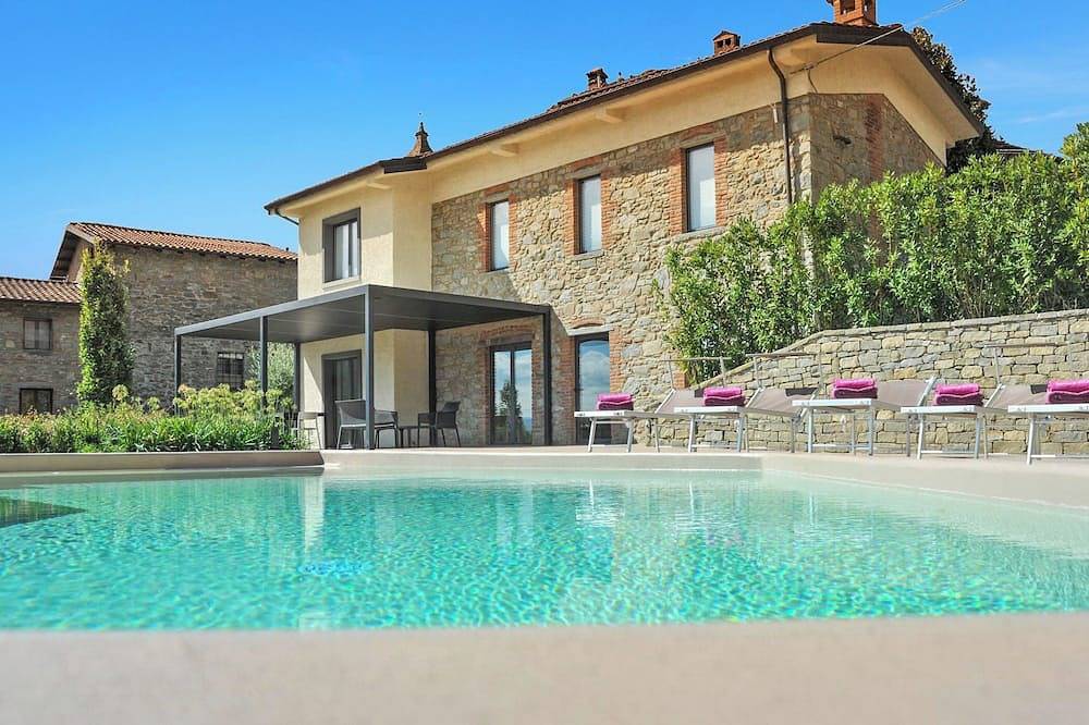 Neu!Moderne Villa,„ Endless Infinity Pool;Bergblick; zu Fuß zu den Einrichtungen in San Romano in Garfagnana, Garfagnana