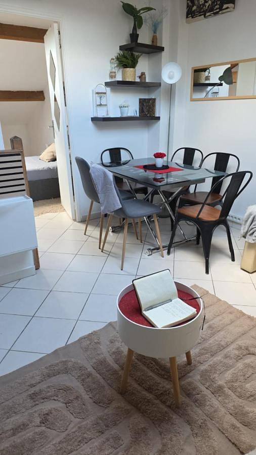 Appartement de vacances pour 8 personnes, avec piscine et jardin